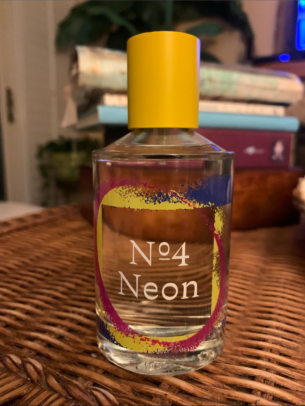 No Brand N°4 Neon Women's Fragrance - Yellow Accent
